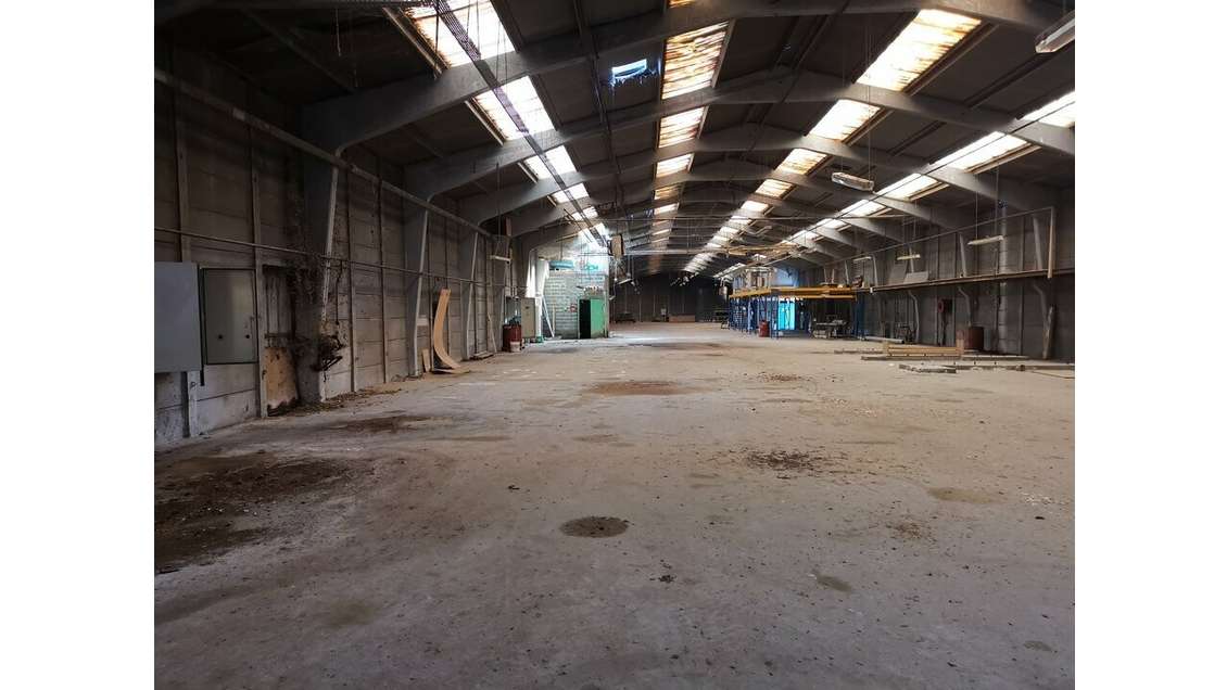 À vendre entrepôt non divisibles 2 990m² Lallaing
