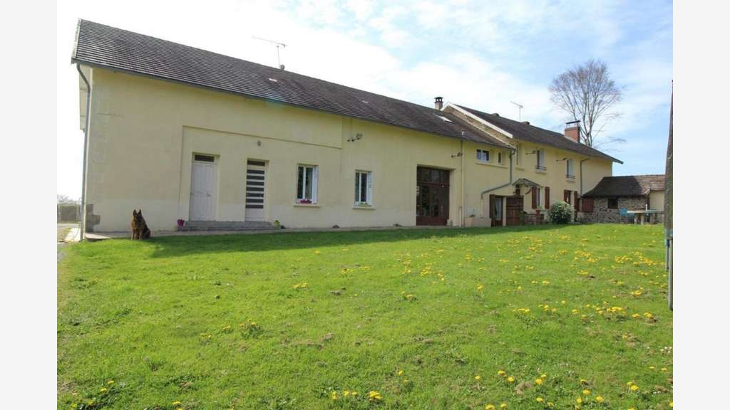 COUP DE COEUR DE CETTE FERME AUBERGE IMPLANTEE