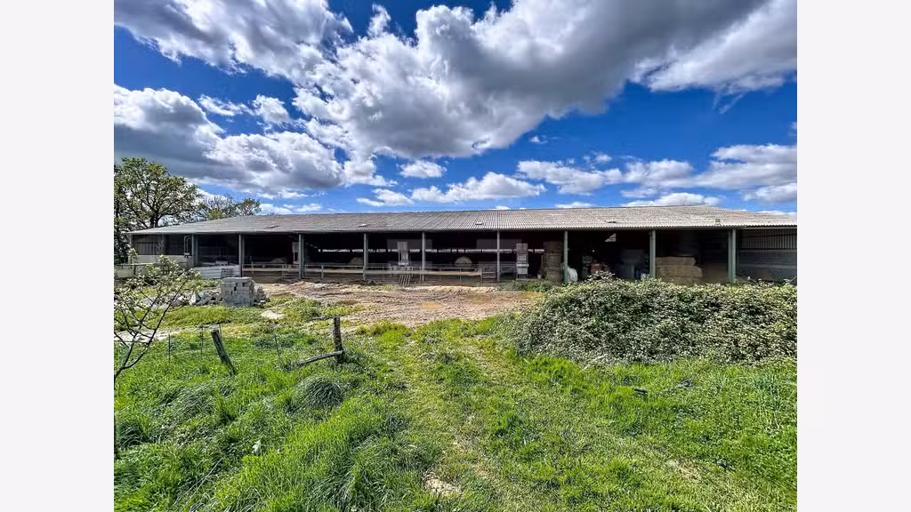 A vendre exploitation située au coeur du Tarn