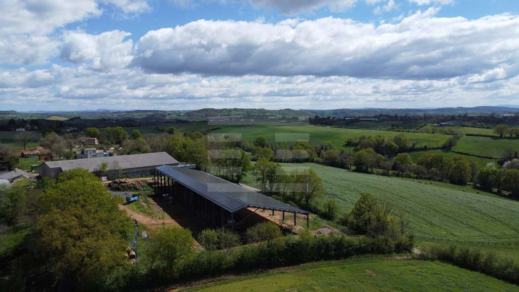 A vendre exploitation située au coeur du Tarn
