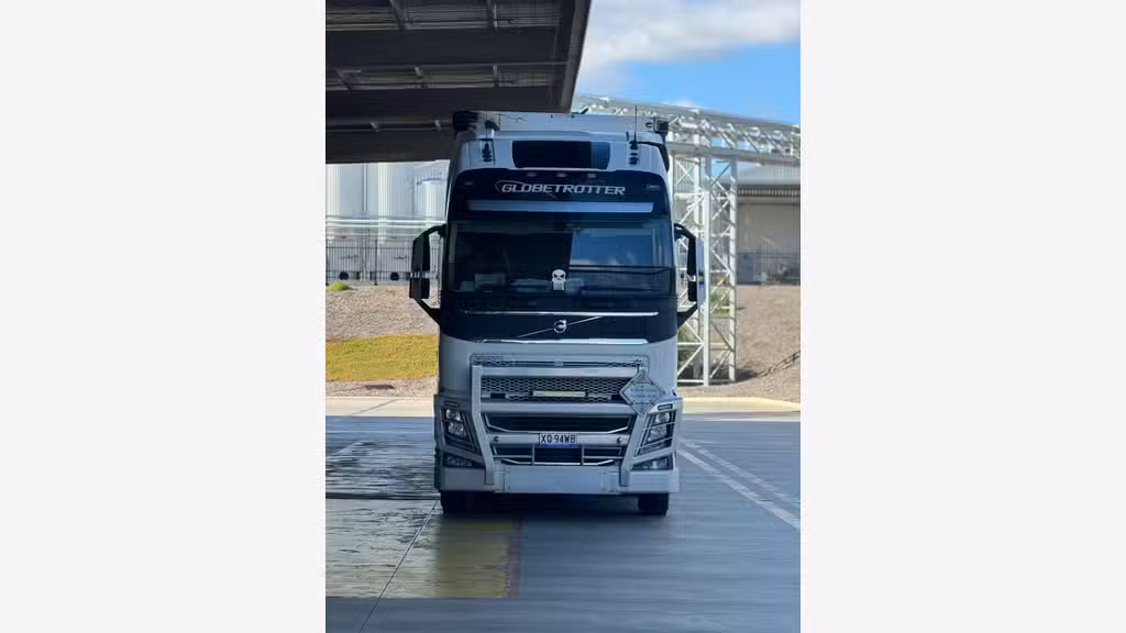 Société de transport de marchandises et d'engins