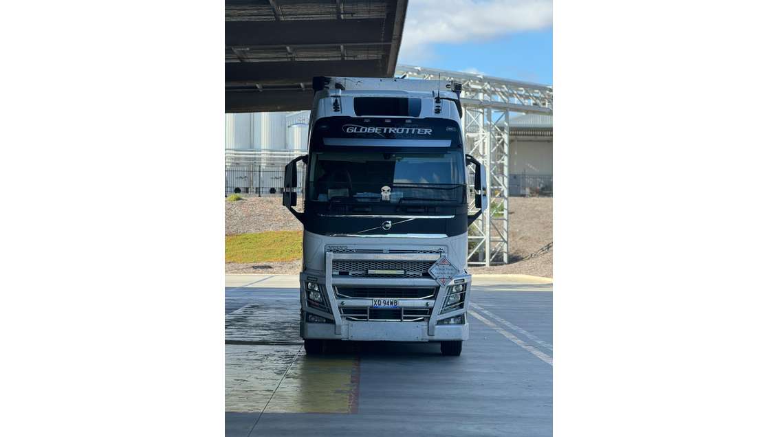 Société de transport de marchandises et d'engins