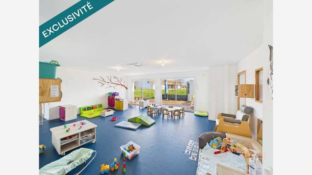 Vente Ensemble de deux Micro Crèches le Bernard