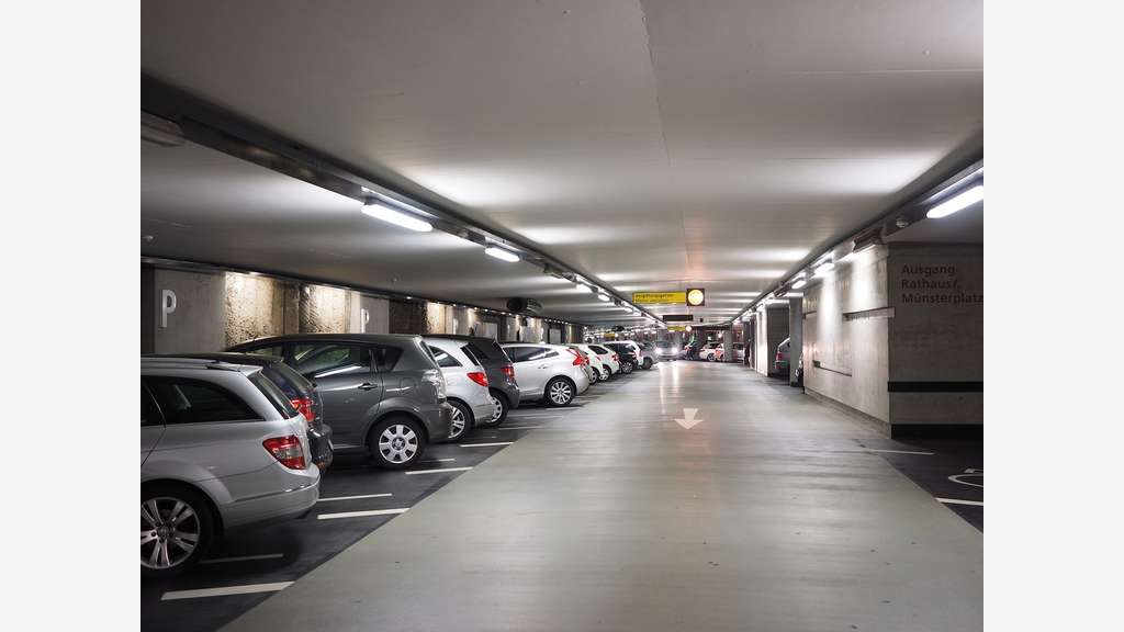 Parking motos et voitures à vendre à Marseille