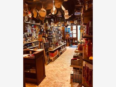 A vendre murs et FDC de quincaillerie coutellerie
