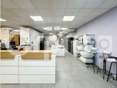 AV FDC climatisation 210m² Agde empl stratégique