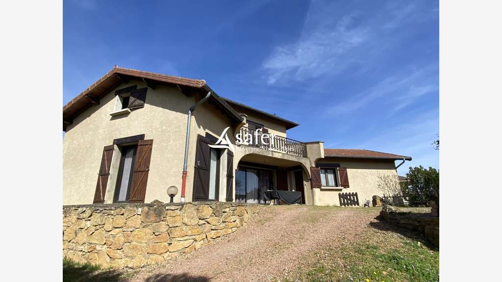 Vente exploitation viticole beaujolaise elevage 69