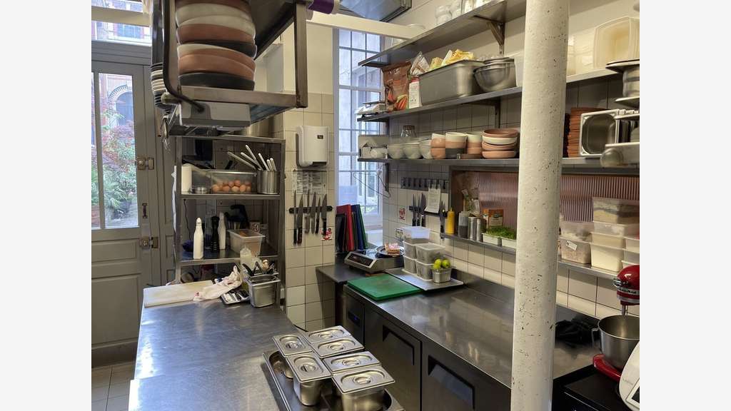 AV restaurant Paris Fbg Saint Denis Martel Paradis