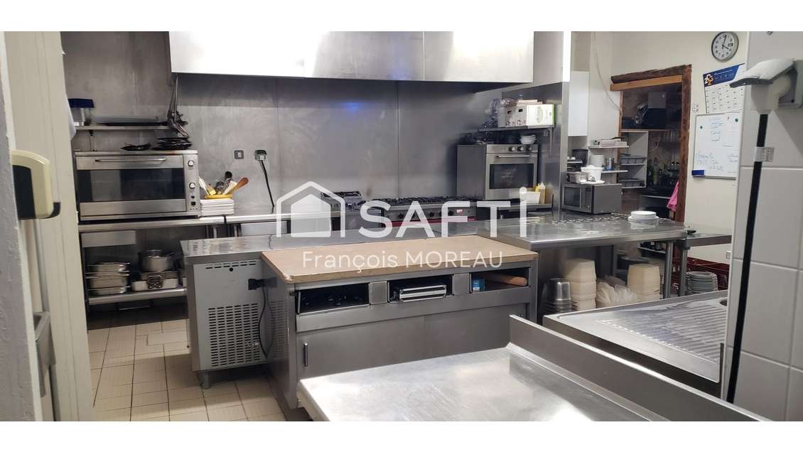 AV restaurant traditionnel 173m² terrasse Nemours