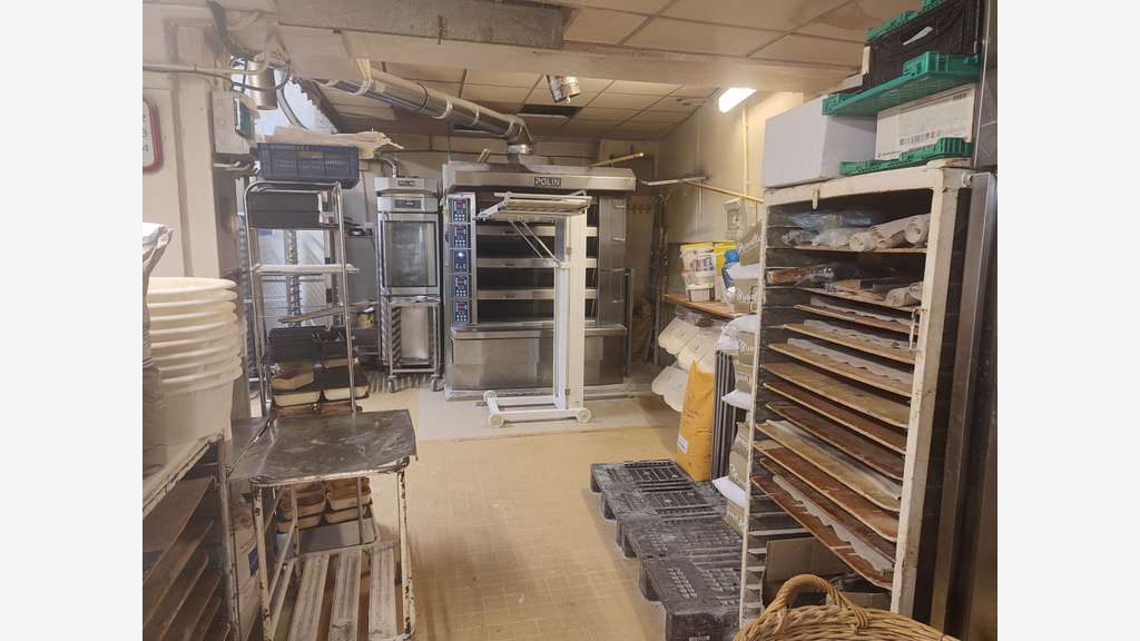 Vente FDC boulangerie dans village touristique 77