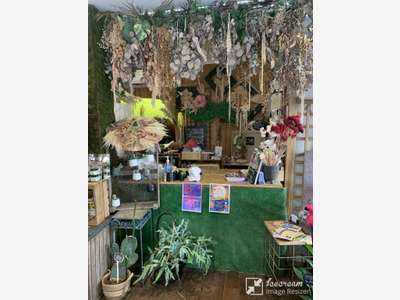 Vente fleuriste angle rue centre-ville Martigues