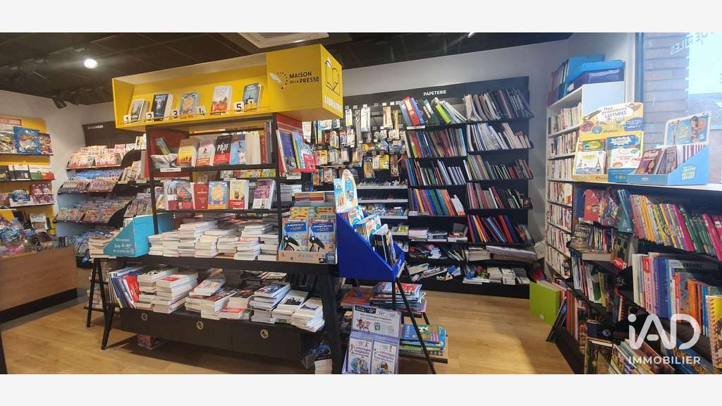 Vente librairie. presse. FDJ refait à neuf à Ailly