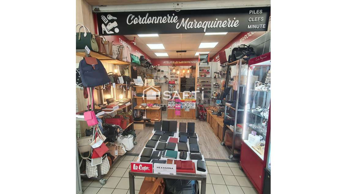AV cordonnerie en galerie marchande Arc sur Tille