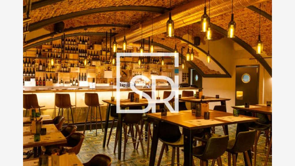 Bar à vendre idéalement situé à Cusset