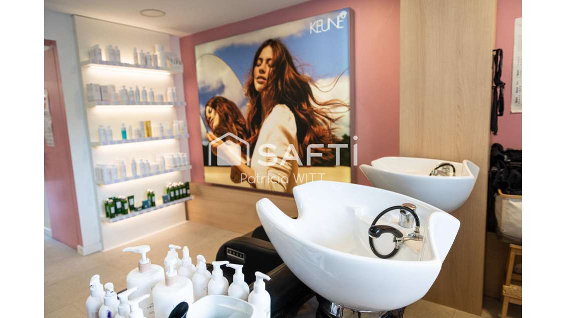 Salon de coiffure à céder axe fréquenté à Ambilly 