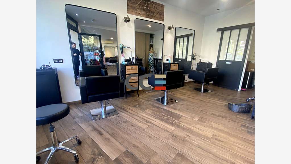 Vente salon de coiffure esthétique à Antibes
