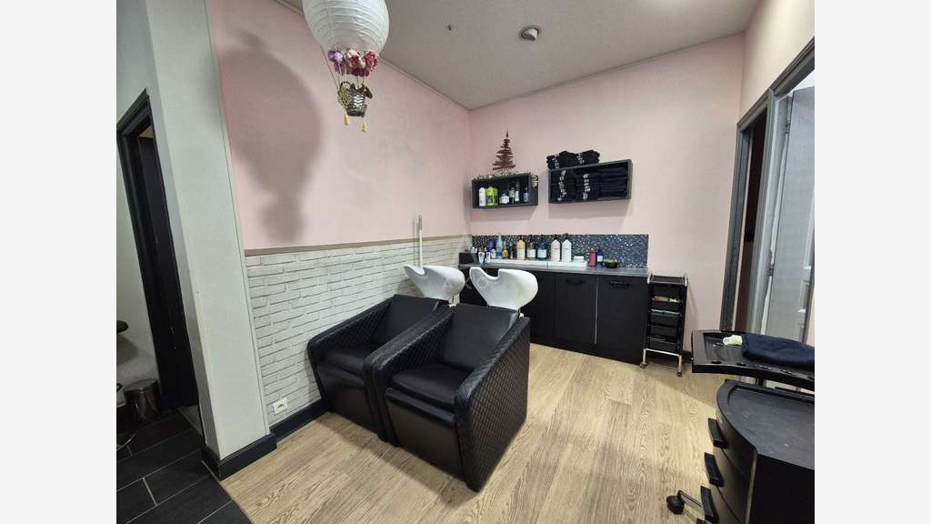 A vendre FDC salon de coiffure centre-ville Caen