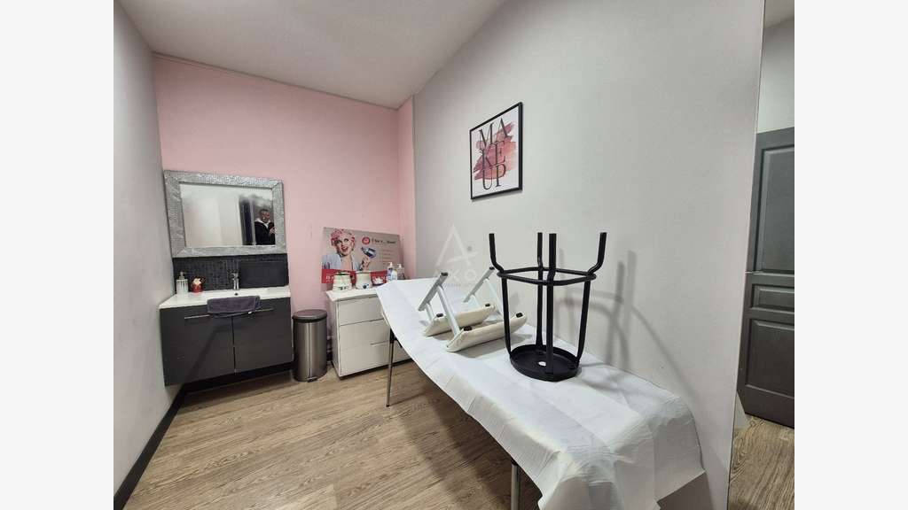 A vendre FDC salon de coiffure centre-ville Caen