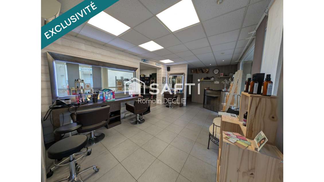 Vente salon de coiffure de 75m² à Chemazé bel empl
