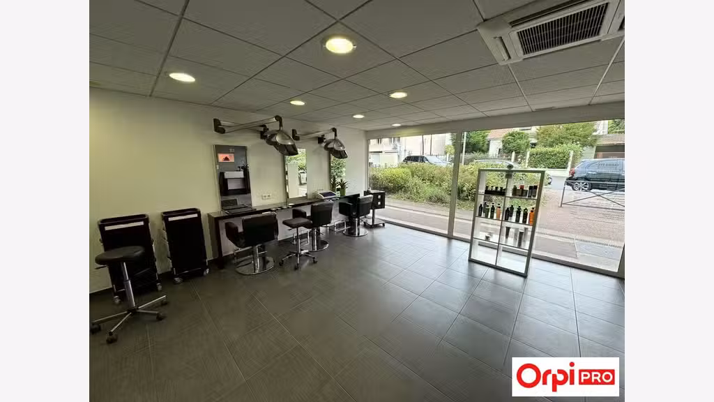 A vendre fonds de commerce coiffure Chilly Mazarin