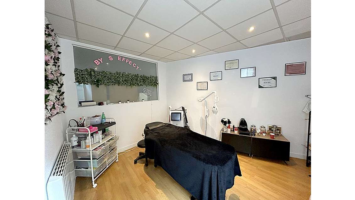 A VENDRE fonds de commerce avec droit au bail