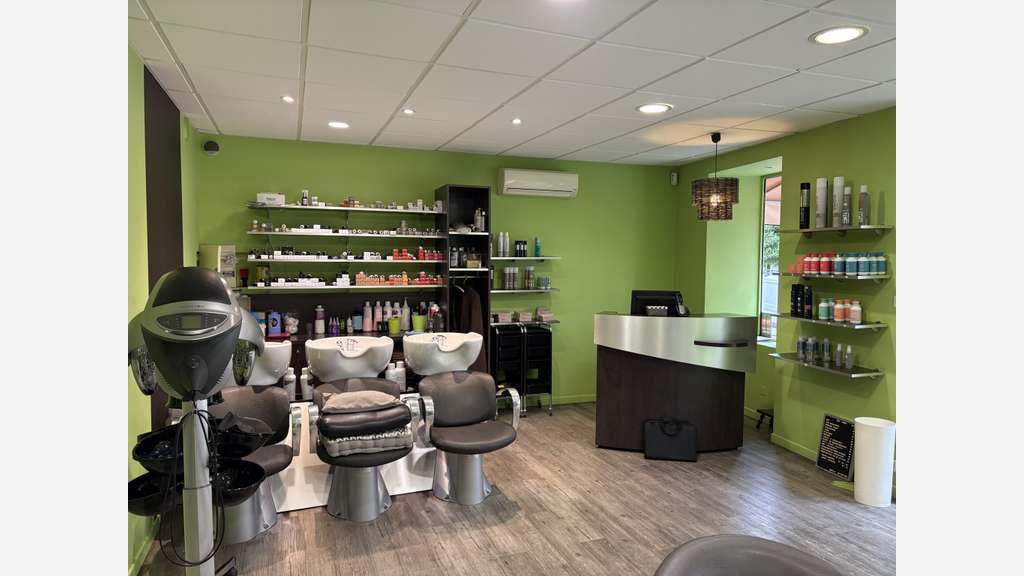 Vente salon de coiffure refait récemment à Cuisery