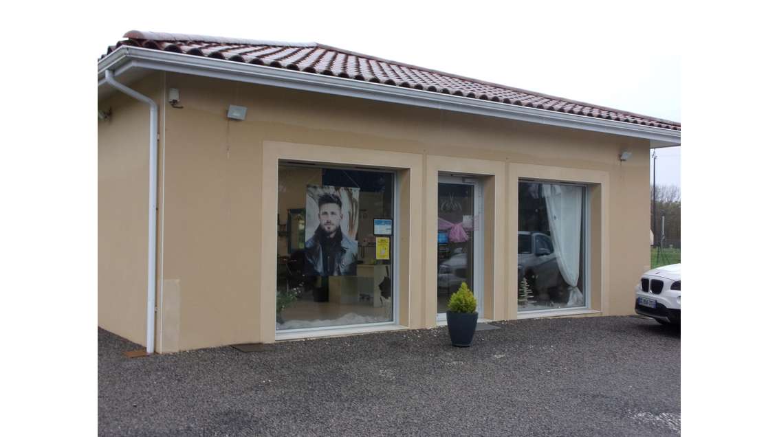 AV salon de coiffure avec murs – Dordogne (24) ✂️