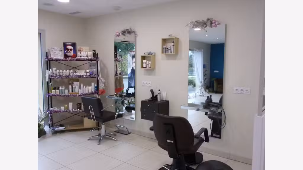 AV salon de coiffure avec murs – Dordogne (24) ✂️
