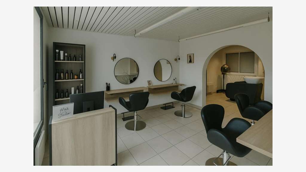 A vendre salon de coiffure mixte rénové à Lorient