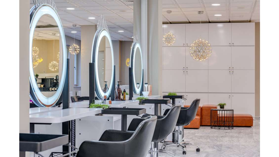 Cède salon de coiffure mixte au centre de Morestel