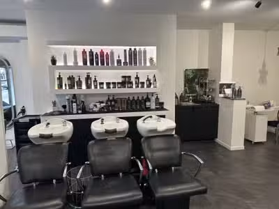 A céder salon de coiffure avec appartement à Paris