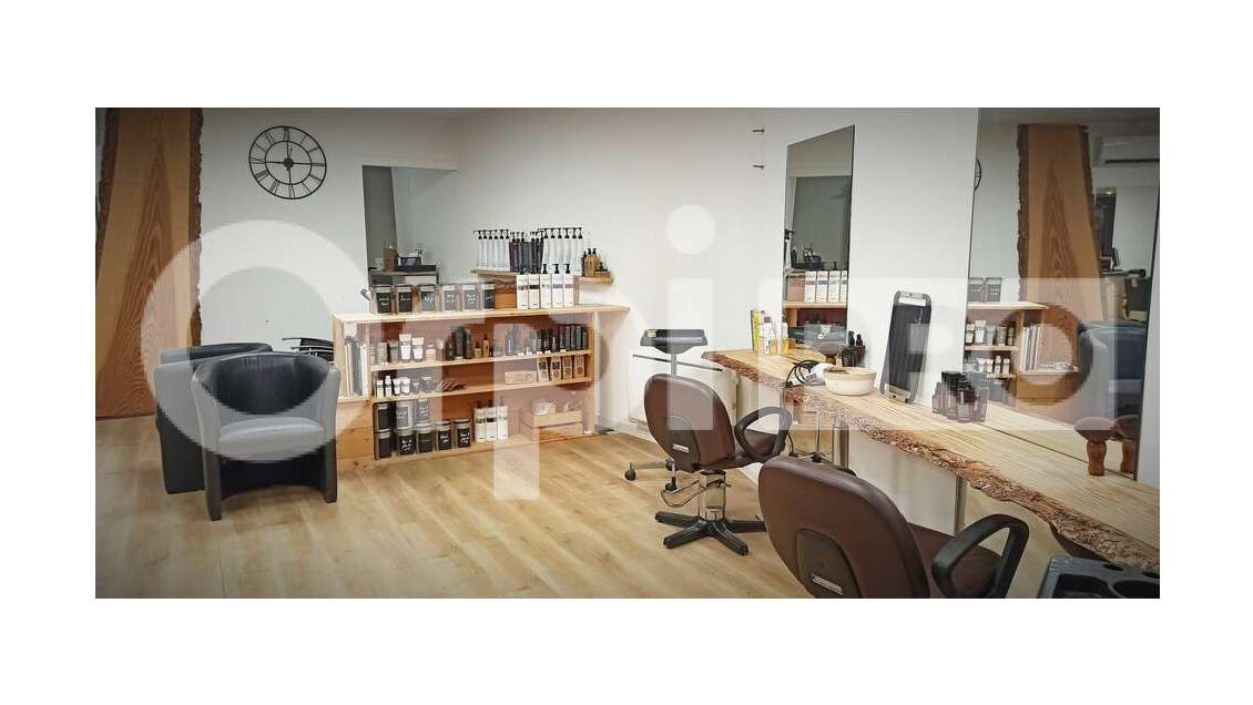 A vendre FDC coiffure à Saint-Antonin-Noble-Val