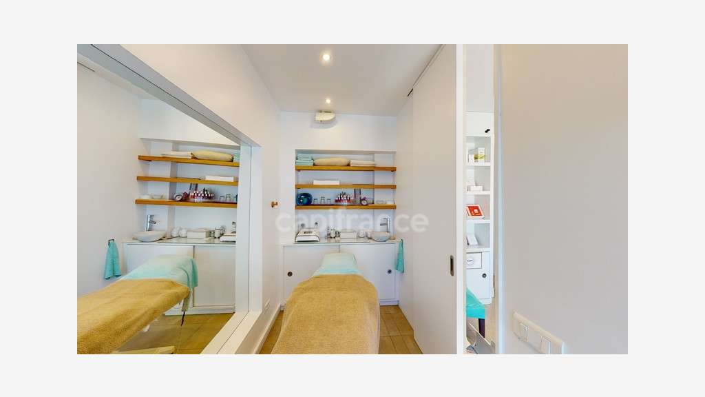A vendre institut de beauté en zone commerçante 12