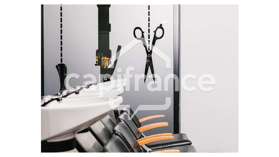 Salon de coiffure récent à vendre à Saumur (49)