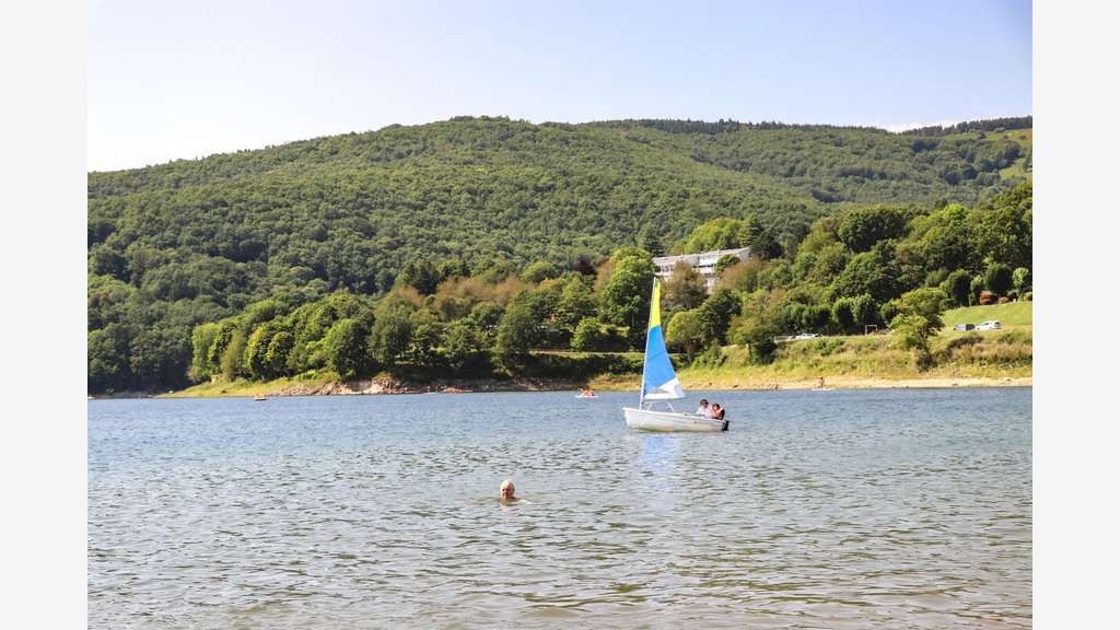 Vente camping exceptionnel en bord de lac 81