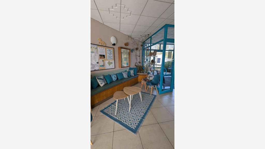 Vente camping exceptionnel en bord de lac 81