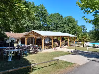 AV camping murs et FDC 90 emplacements Sud Corrèze