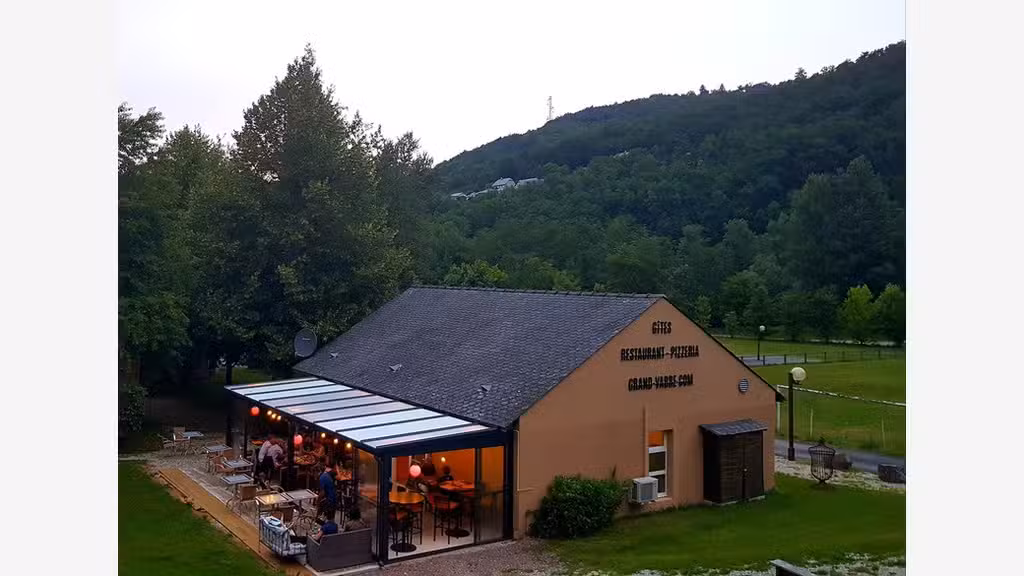 AV Village Vacances avec restaurant & Licence IV
