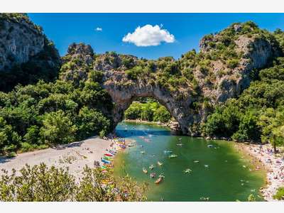 Vente très beau camping familial en Ardèche