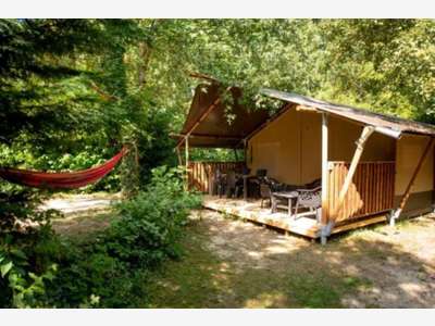 AV très beau camping avec 12 hectares en Occitanie