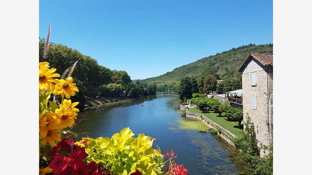 Vente magnifique camping sur 5 ha en Occitanie