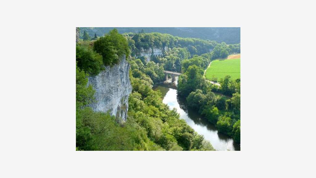 Vente magnifique camping sur 5 ha en Occitanie
