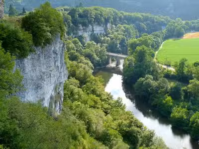 Vente magnifique camping sur 5 ha en Occitanie