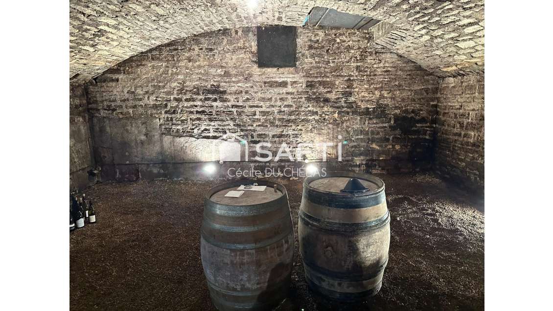 AV FDC cave et dégustation vins 120m² à Beaune