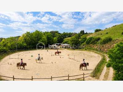 Vente fonds poney-club 6,8ha Charmes-sur-Herbasse