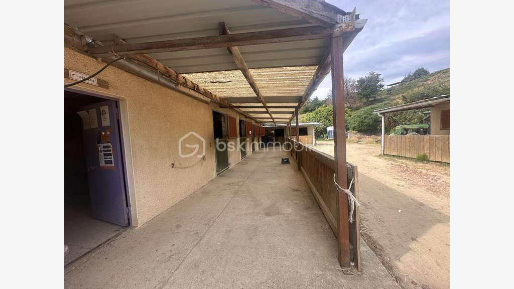 Vente fonds poney-club 6,8ha Charmes-sur-Herbasse