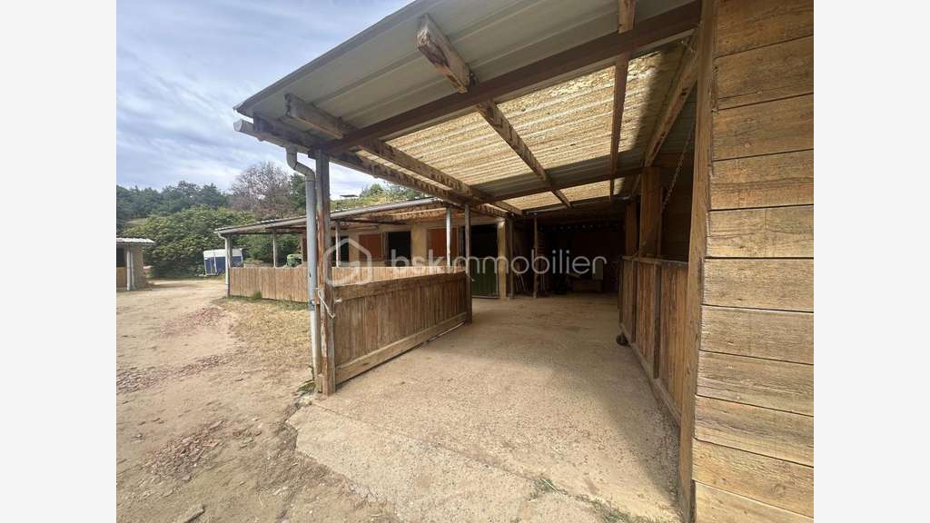 Vente fonds poney-club 6,8ha Charmes-sur-Herbasse