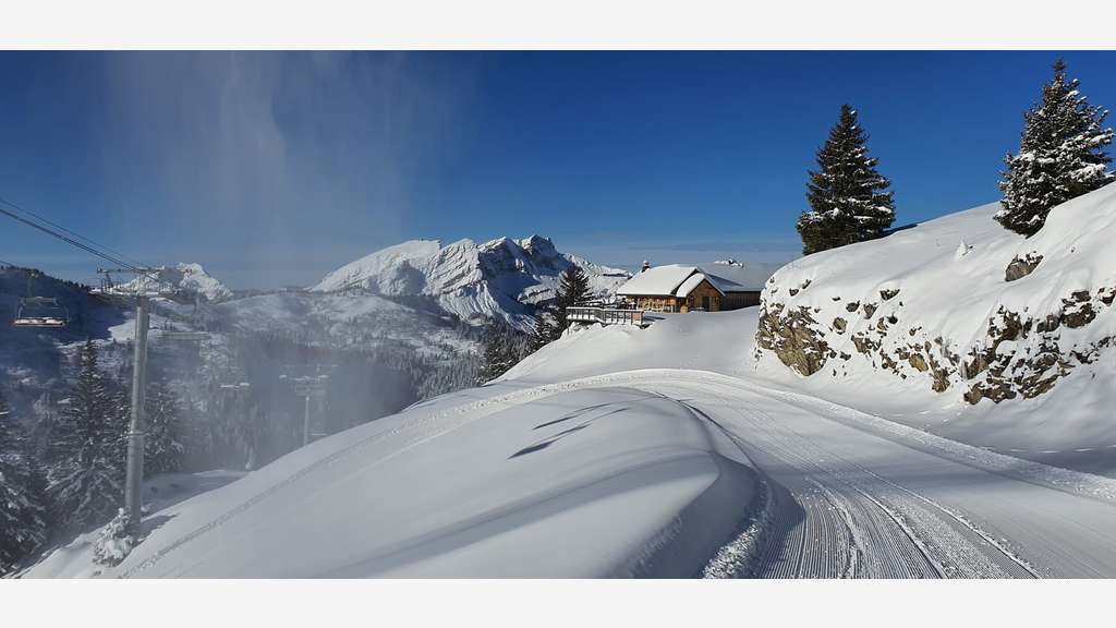 Affaire exceptionnel à 1800 m avec terrasse de 220