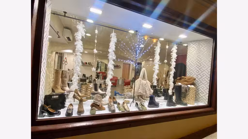 Vente fonds de chaussures maroquinerie à Manosque