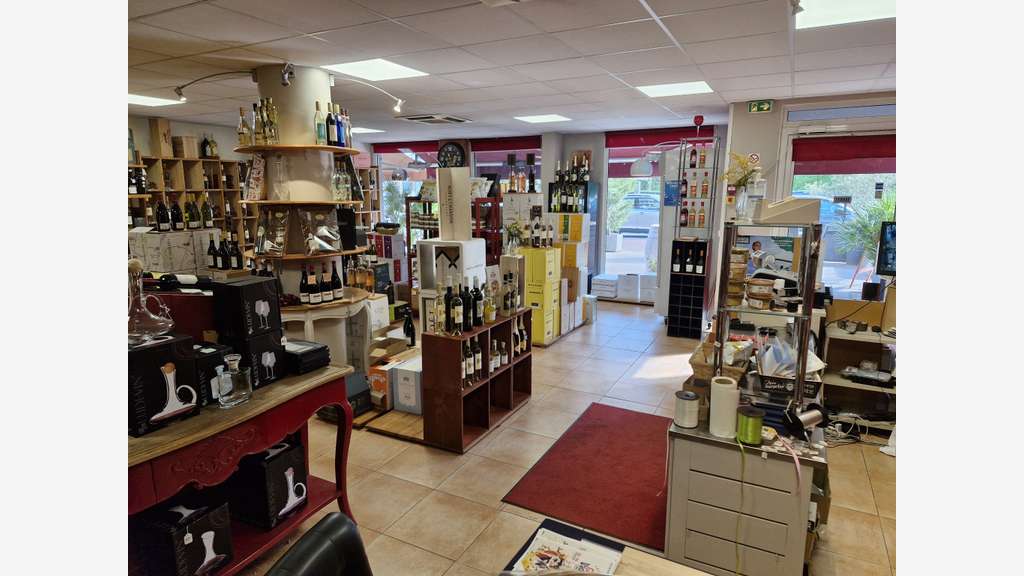Vente fonds de commerce cave à vins à Mandelieu